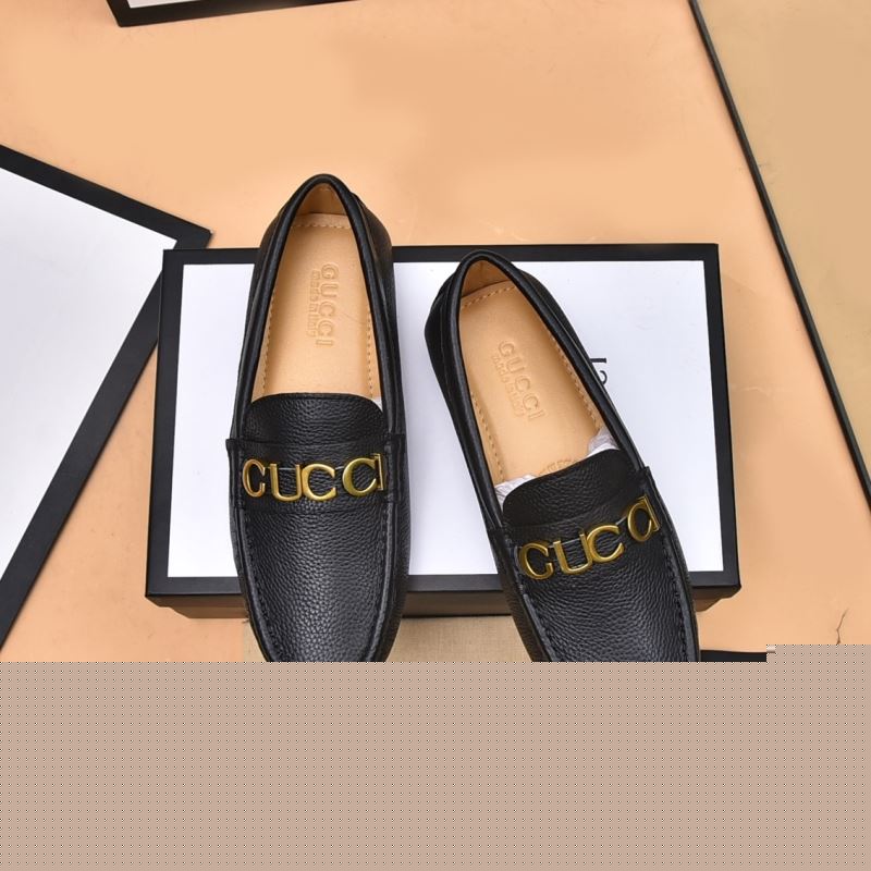 G*u*i leather shoes